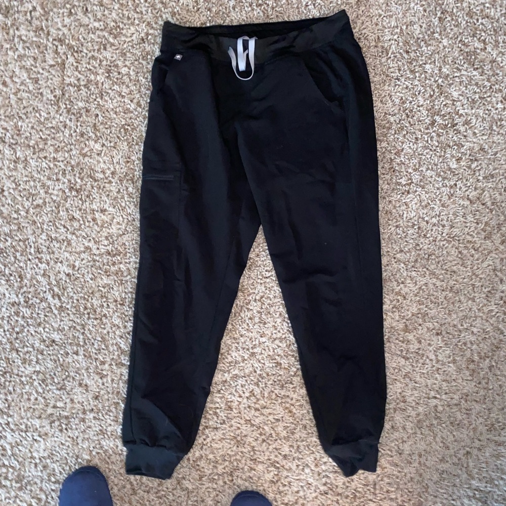 Figs Womens jogger scrubs size medium